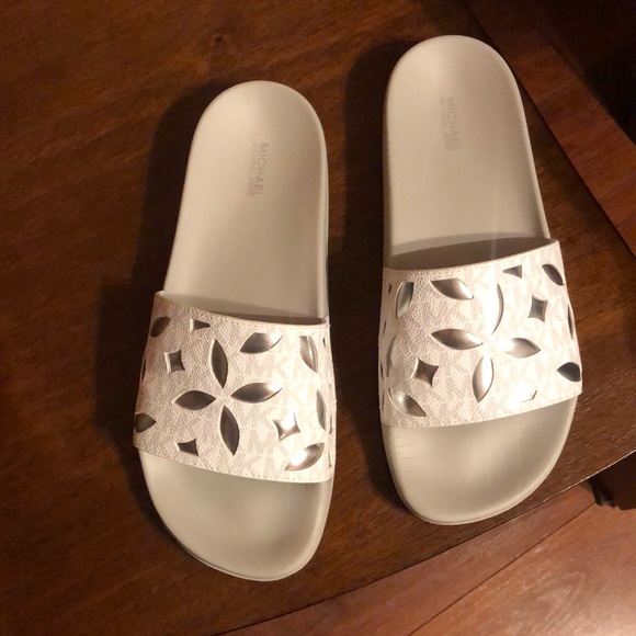 MICHAEL Michael Kors Shoes - Michael Kors (Size 10) Slides